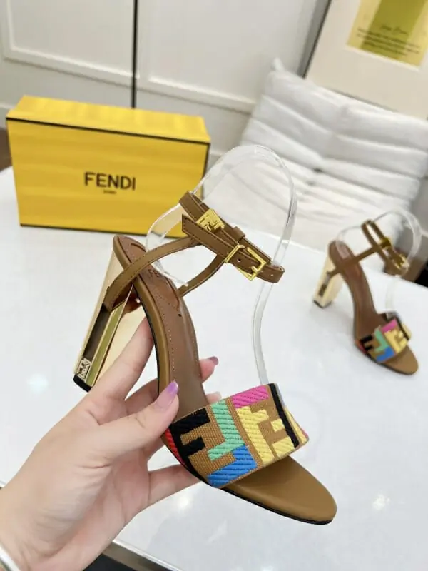 fendi sandale pour femme s_124506b3